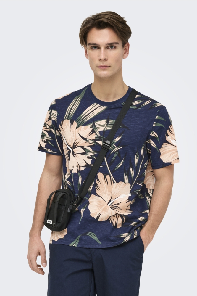 ONSKLOP REG SS FLORAL TEE NOOS 22022164 Navy Blazer/LILY
